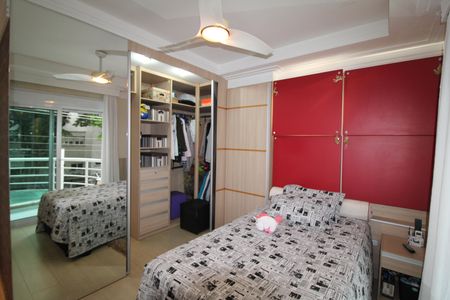 Casa à venda com 790m², 4 quartos e 8 vagasSuíte 2