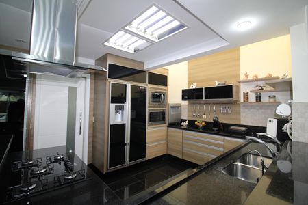 Casa à venda com 790m², 4 quartos e 8 vagasCozinha