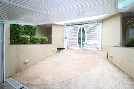 Casa à venda com 790m², 4 quartos e 8 vagasGaragem