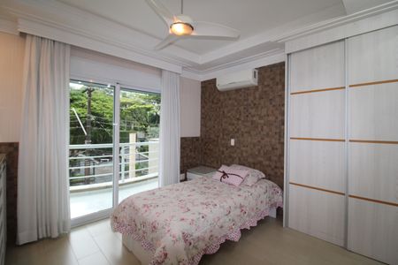 Casa à venda com 790m², 4 quartos e 8 vagasSuíte 1