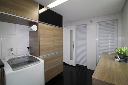 Casa à venda com 790m², 4 quartos e 8 vagasÁrea de Serviço