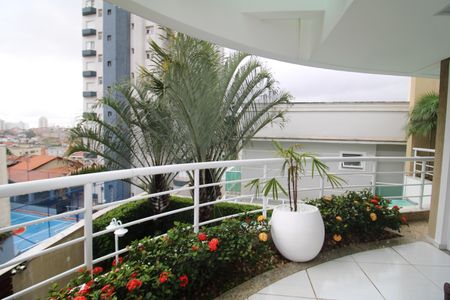 Casa à venda com 790m², 4 quartos e 8 vagasSuíte 3 - Varanda