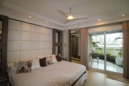 Casa à venda com 790m², 4 quartos e 8 vagasSuíte 3