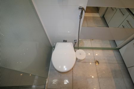 Casa à venda com 790m², 4 quartos e 8 vagasBanheiro Suíte 1