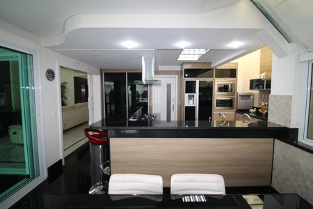 Casa à venda com 790m², 4 quartos e 8 vagasCozinha