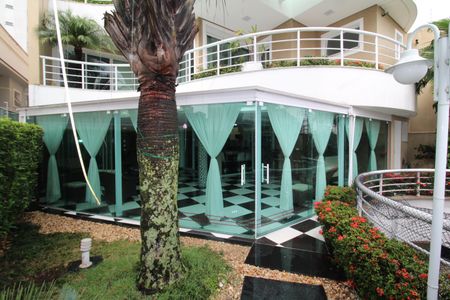 Casa à venda com 790m², 4 quartos e 8 vagasÁrea Comum