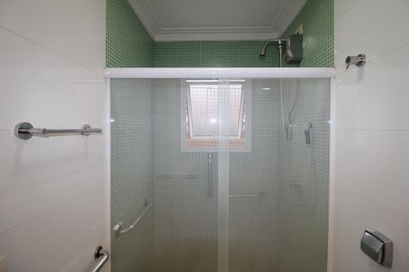 Casa à venda com 790m², 4 quartos e 8 vagasBanheiro Suíte 1