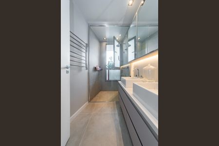 Apartamento à venda com 197m², 3 quartos e 3 vagas Apartamento à venda com 197m², 3 quartos e 3 vagasBanheiro da Suíte 3