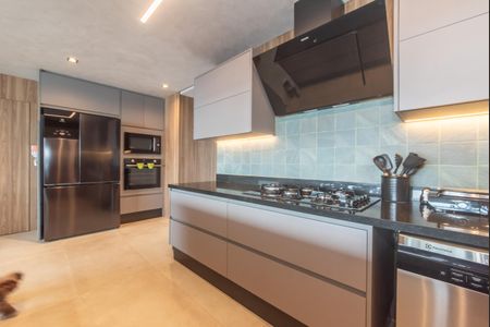 Apartamento à venda com 197m², 3 quartos e 3 vagas Apartamento à venda com 197m², 3 quartos e 3 vagasCozinha