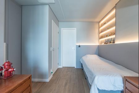 Apartamento à venda com 197m², 3 quartos e 3 vagas Apartamento à venda com 197m², 3 quartos e 3 vagasSuíte 2