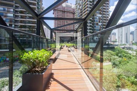 Apartamento à venda com 197m², 3 quartos e 3 vagas Apartamento à venda com 197m², 3 quartos e 3 vagasÁrea Comum