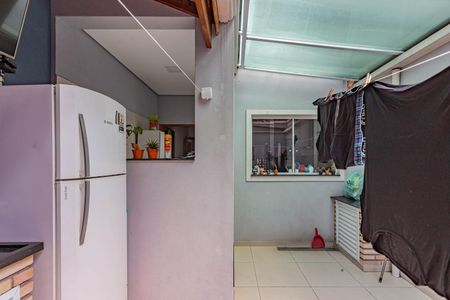Casa à venda com 250m², 3 quartos e 2 vagasÁrea de Serviço