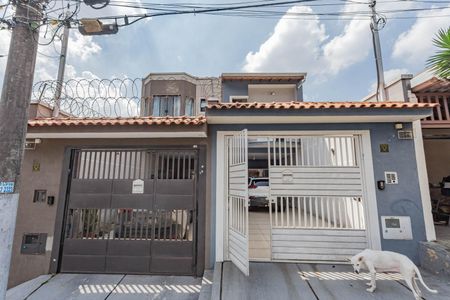 Casa à venda com 250m², 3 quartos e 2 vagasFachada