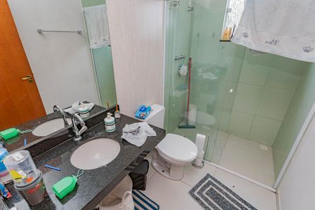 Casa à venda com 250m², 3 quartos e 2 vagasBanheiro da Suíte 1