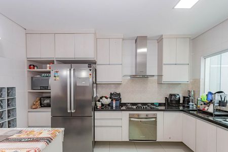 Casa à venda com 250m², 3 quartos e 2 vagasCozinha