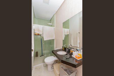 Casa à venda com 250m², 3 quartos e 2 vagasBanheiro da Suíte 2