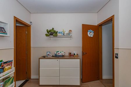 Casa à venda com 250m², 3 quartos e 2 vagasSuíte 1