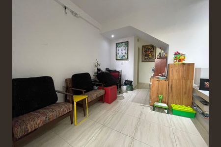 Casa de condomínio à venda com 144m², 2 quartos e 1 vaga Casa de condomínio à venda com 144m², 2 quartos e 1 vagaSala de TV