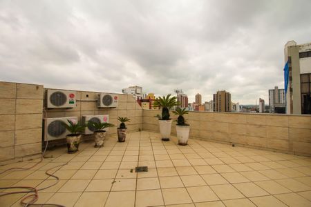 Apartamento à venda com 166m², 2 quartos e 2 vagas Apartamento à venda com 166m², 2 quartos e 2 vagasTerraço
