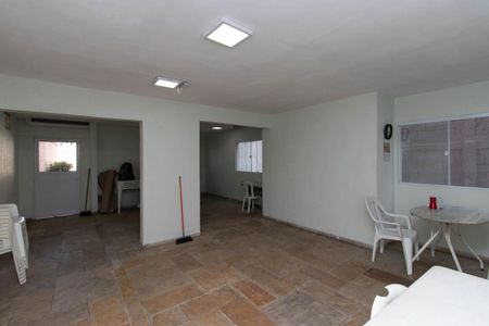 Apartamento à venda com 54m², 2 quartos e 1 vaga Apartamento à venda com 54m², 2 quartos e 1 vagaÁrea comum - Salão de festas
