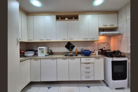 Apartamento à venda com 170m², 3 quartos e 2 vagasCozinha