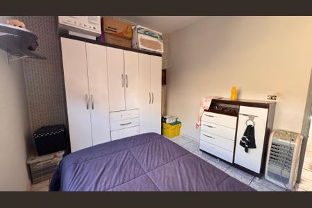 Casa à venda com 243m², 3 quartos e 2 vagas Casa à venda com 243m², 3 quartos e 2 vagasQuarto 2