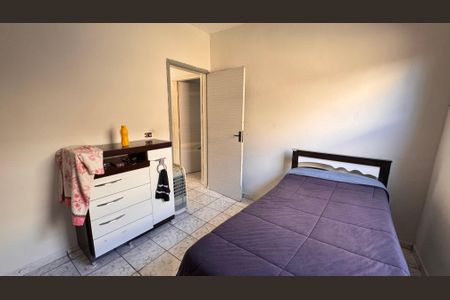 Casa à venda com 243m², 3 quartos e 2 vagas Casa à venda com 243m², 3 quartos e 2 vagasQuarto 2