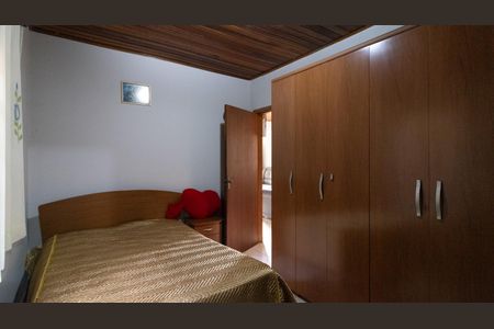 Casa à venda com 208m², 5 quartos e 5 vagas Casa à venda com 208m², 5 quartos e 5 vagasSuíte