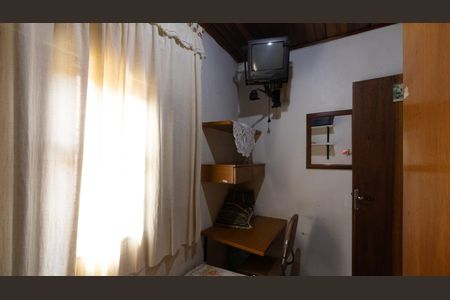 Casa à venda com 208m², 5 quartos e 5 vagas Casa à venda com 208m², 5 quartos e 5 vagasQuarto 2