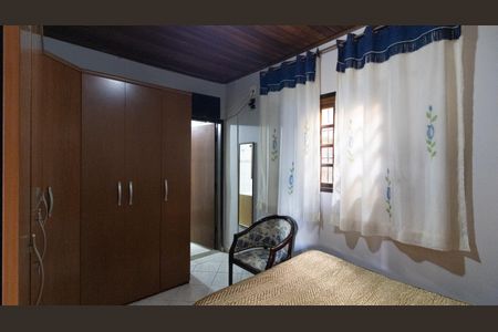 Casa à venda com 208m², 5 quartos e 5 vagas Casa à venda com 208m², 5 quartos e 5 vagasSuíte