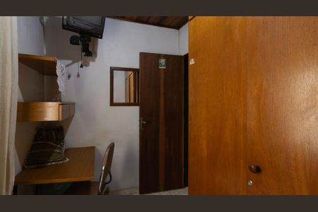 Casa à venda com 208m², 5 quartos e 5 vagas Casa à venda com 208m², 5 quartos e 5 vagasQuarto 2