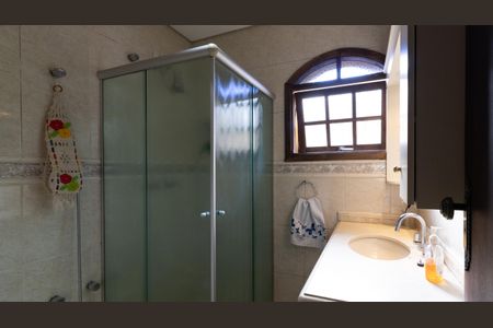 Casa à venda com 208m², 5 quartos e 5 vagas Casa à venda com 208m², 5 quartos e 5 vagasBanheiro