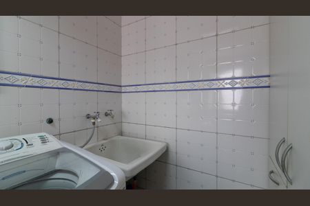 Casa à venda com 208m², 5 quartos e 5 vagas Casa à venda com 208m², 5 quartos e 5 vagasÁrea de Serviço