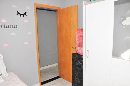 Apartamento à venda com 46m², 2 quartos e 1 vagaQuarto 02