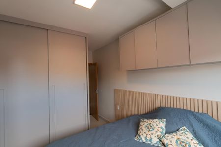 Apartamento à venda com 130m², 2 quartos e 2 vagas Apartamento à venda com 130m², 2 quartos e 2 vagas Suíte