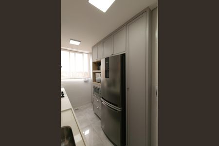 Apartamento à venda com 130m², 2 quartos e 2 vagas Apartamento à venda com 130m², 2 quartos e 2 vagasCozinha