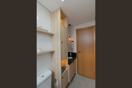 Apartamento à venda com 130m², 2 quartos e 2 vagas Apartamento à venda com 130m², 2 quartos e 2 vagasBanheiro Social