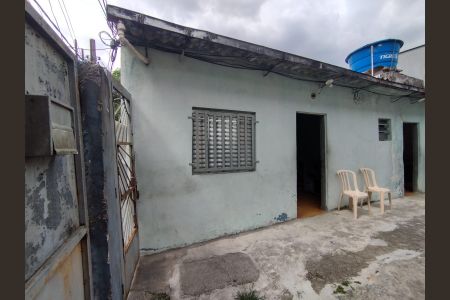 Casa à venda com 400m², 2 quartos e 1 vagaPrimeira casa do terreno