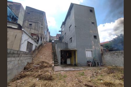 Casa à venda com 400m², 2 quartos e 1 vagaQuintal