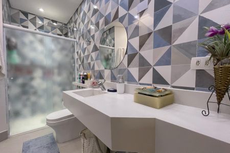 Casa à venda com 380m², 3 quartos e 6 vagas Casa à venda com 380m², 3 quartos e 6 vagasBanheiro - Suíte