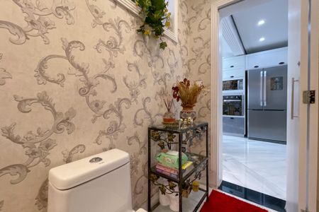Casa à venda com 380m², 3 quartos e 6 vagas Casa à venda com 380m², 3 quartos e 6 vagasLavabo