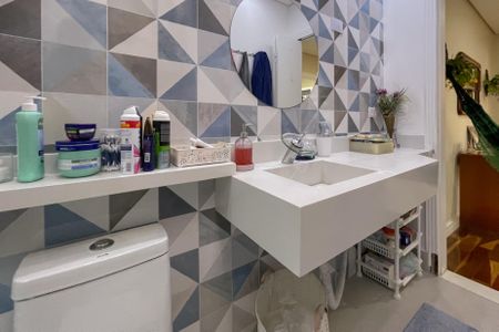 Casa à venda com 380m², 3 quartos e 6 vagas Casa à venda com 380m², 3 quartos e 6 vagasBanheiro - Suíte