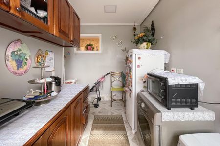Casa à venda com 380m², 3 quartos e 6 vagas Casa à venda com 380m², 3 quartos e 6 vagasÁrea de Serviço