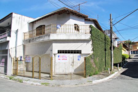 Casa à venda com 287m², 4 quartos e 2 vagasFachada