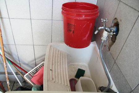 Casa à venda com 287m², 4 quartos e 2 vagasCasa 1 Area de Serviço e Quintal