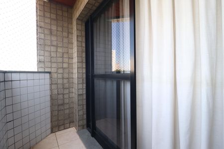 Apartamento à venda com 93m², 3 quartos e 2 vagasVaranda Sala