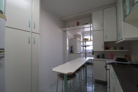 Apartamento à venda com 93m², 3 quartos e 2 vagasCozinha