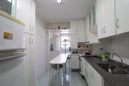 Apartamento à venda com 93m², 3 quartos e 2 vagasCozinha