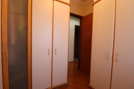 Apartamento à venda com 93m², 3 quartos e 2 vagasQuarto 2