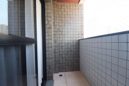 Apartamento à venda com 93m², 3 quartos e 2 vagasVaranda Sala